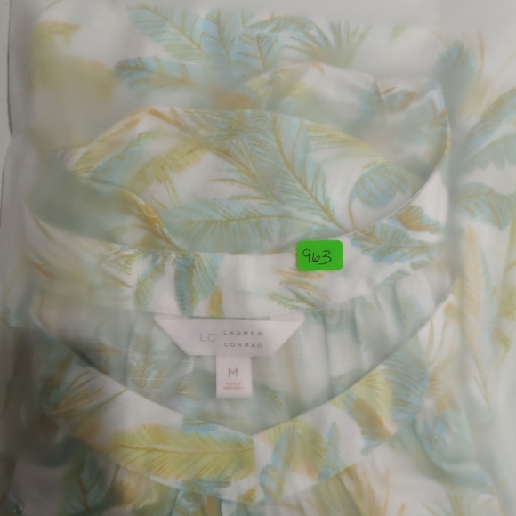 LAUREN CONRAD TROPICAL PULLOVER TOP (963) - Picture 13 of 13